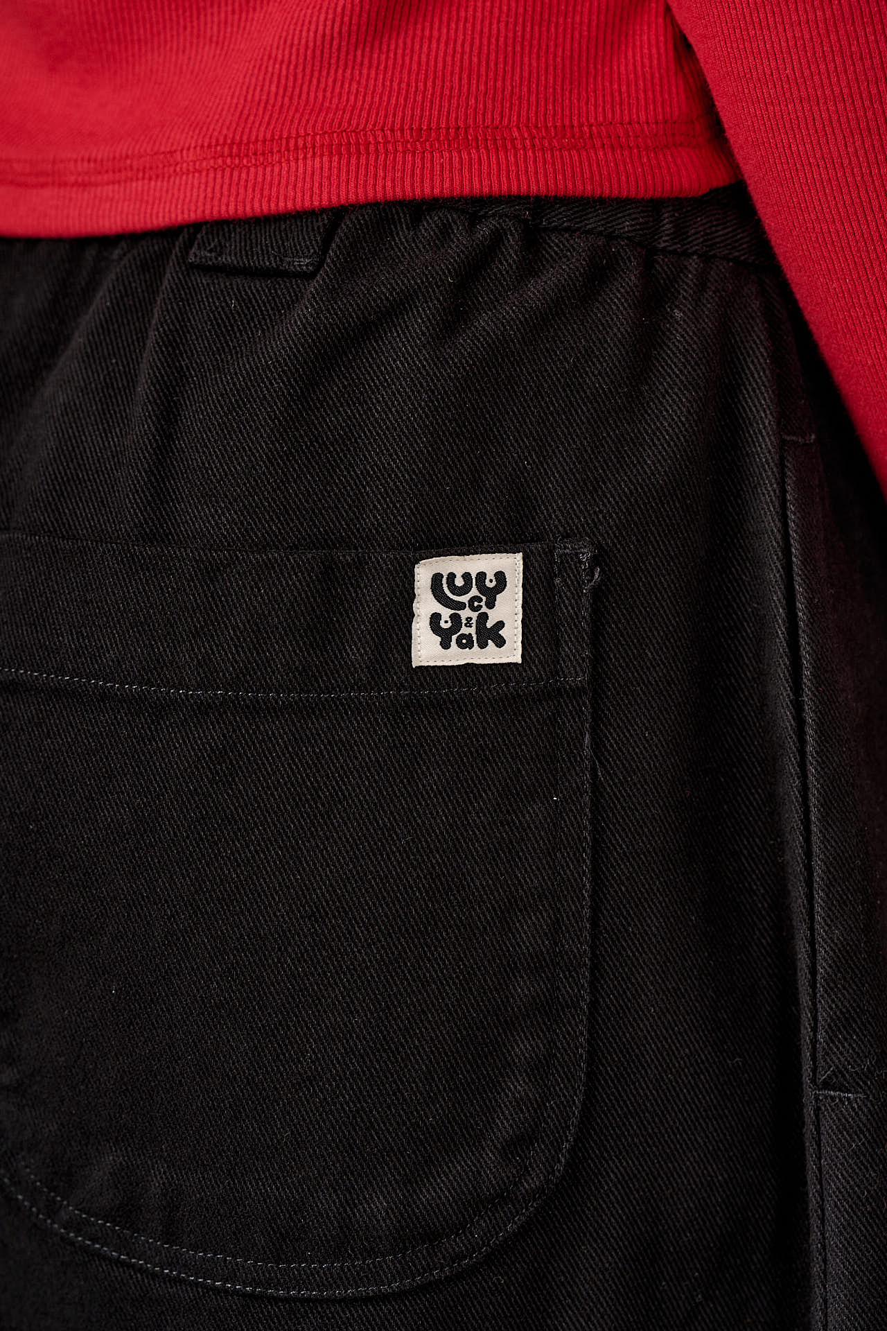 Ashby - Cotton Barrel Leg Trousers in Black - Image 5