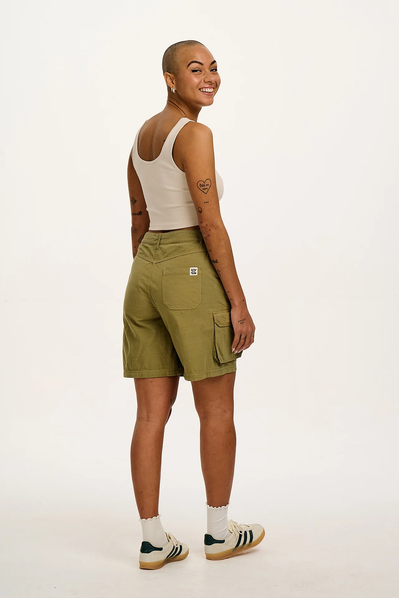 Avery - Cotton Cargo Shorts in Herb Garden Green - Image 9