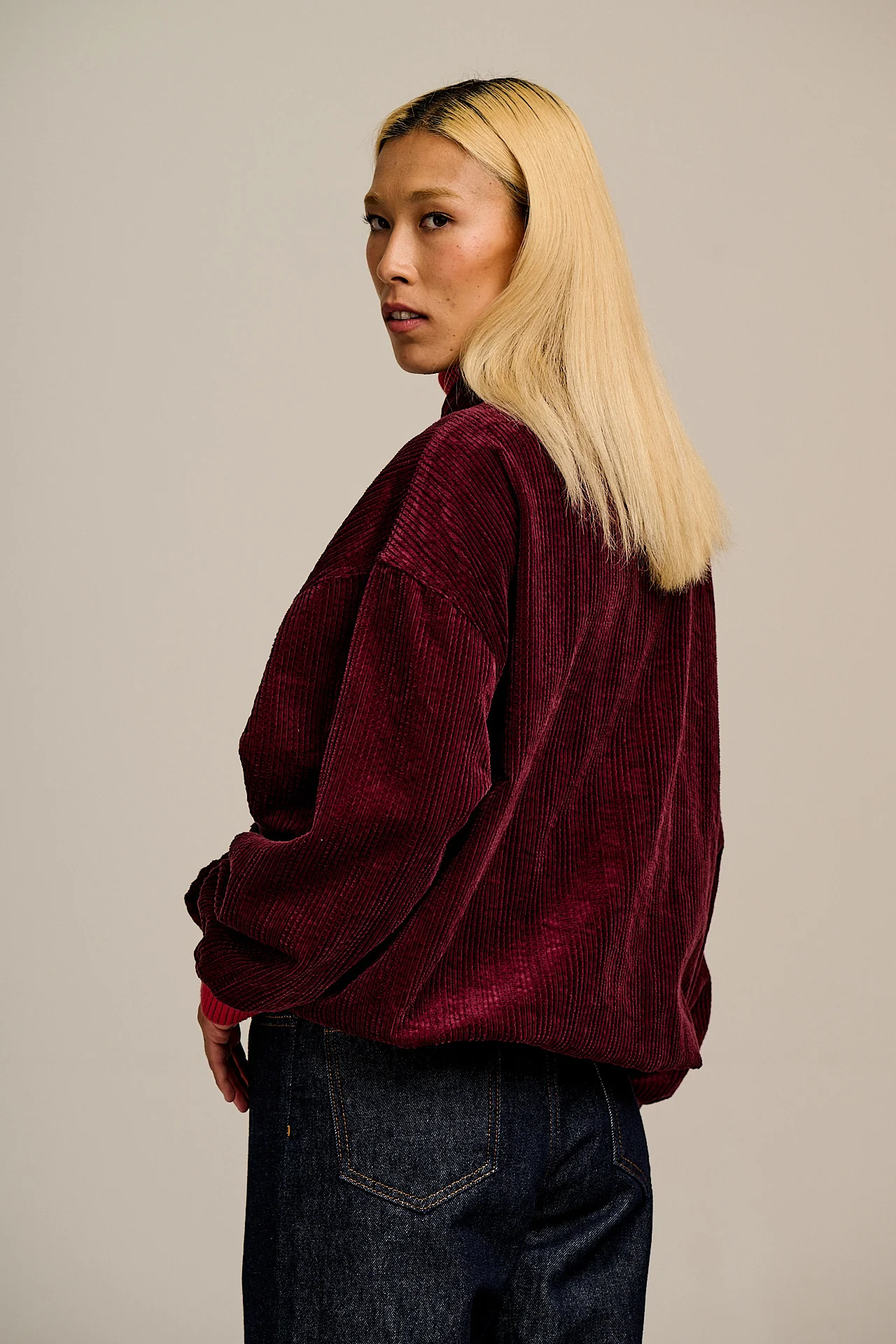 Hiezu - Corduroy Jacket in Burgundy - Image 7