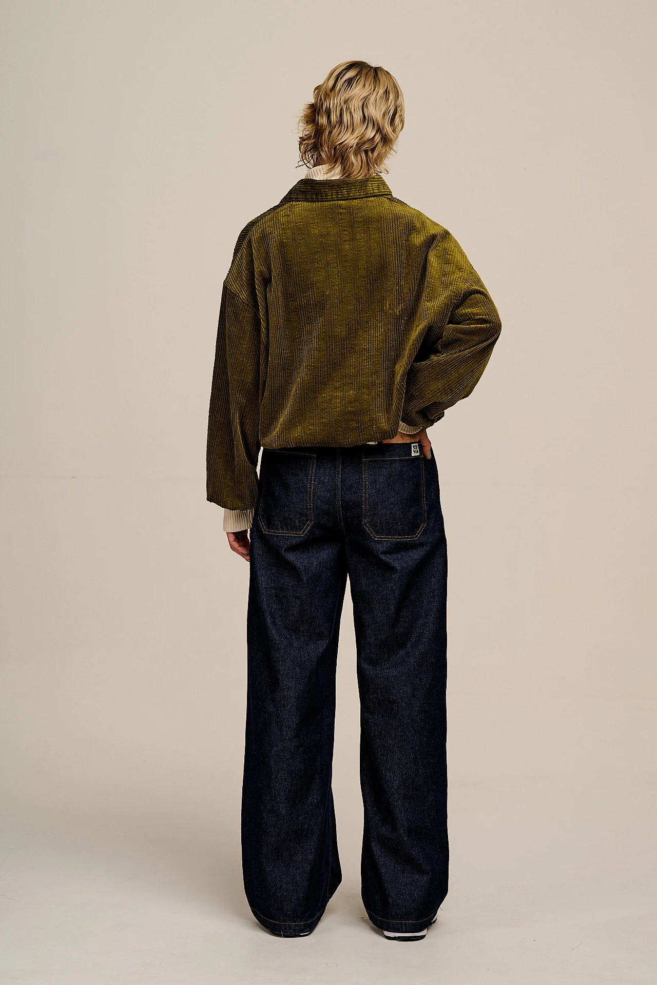 Hiezu - Corduroy Jacket in Fir Green - Image 10