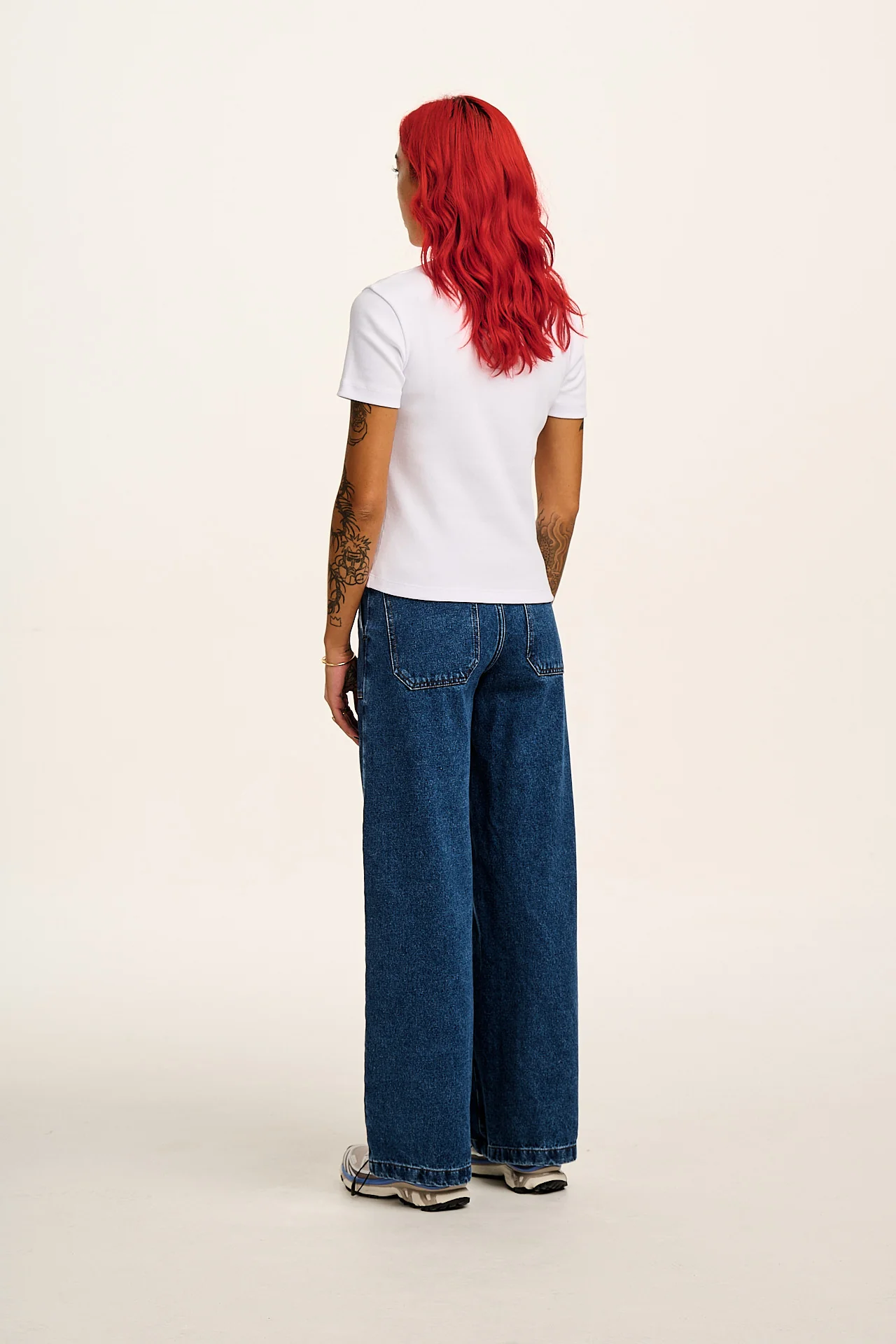 Ivy - Ribbed Cotton V Neck T-Shirt in White - Image 5