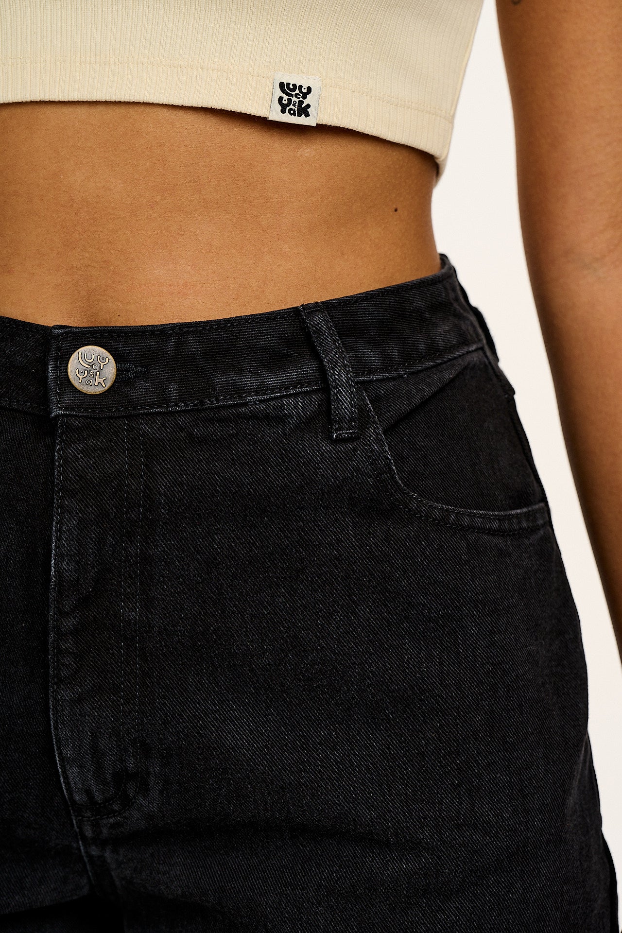 Lexi - High Waist Denim Shorts in Washed Black - Image 3
