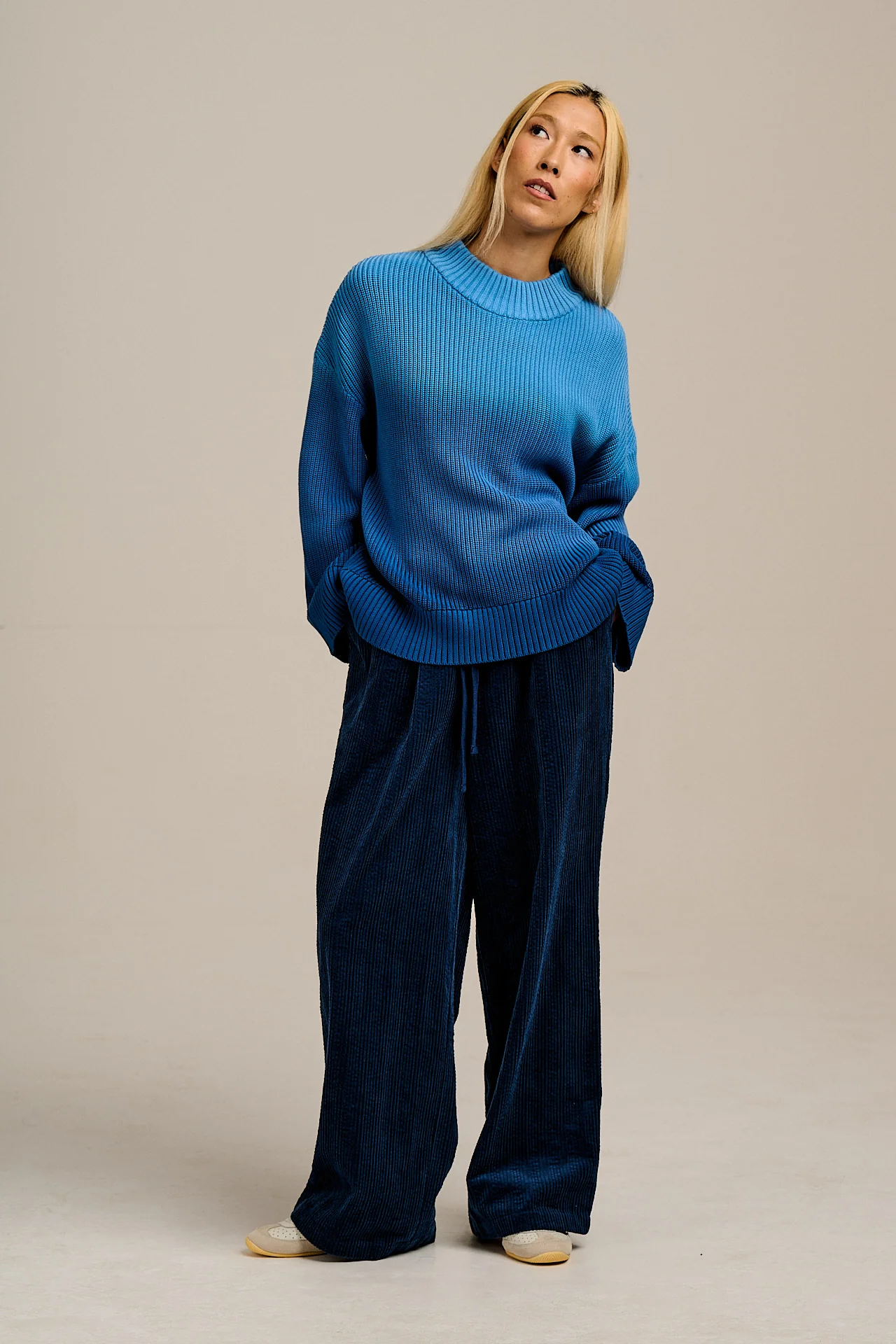 Norris - Wide Leg Corduroy Trousers in Navy - Image 7
