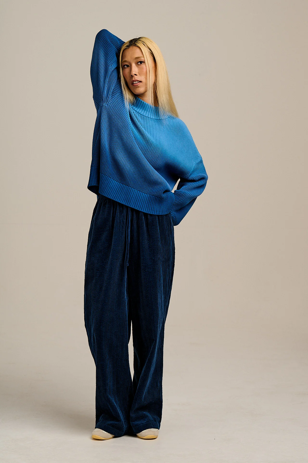 Norris - Wide Leg Corduroy Trousers in Navy - Image 9
