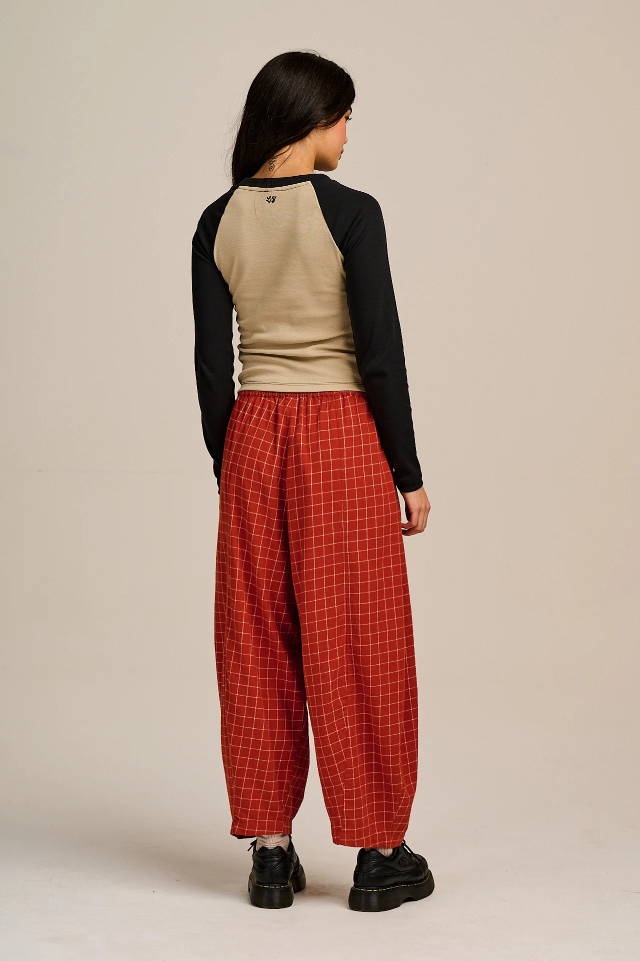 Obregon - Barrel Leg Brushed Cotton Trousers in Rust Check - Image 8